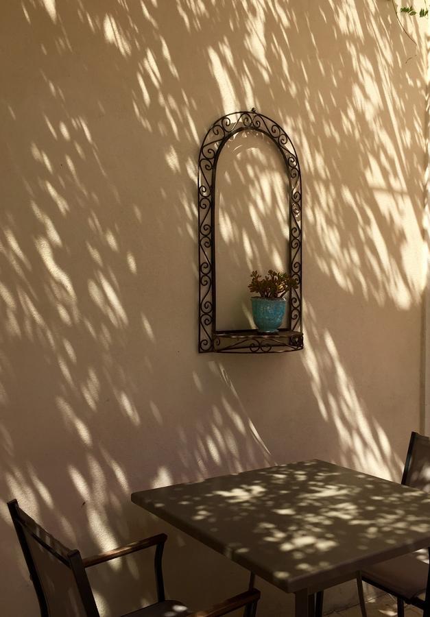 Mas De Mariette Bed and Breakfast Noves Buitenkant foto